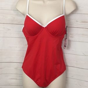Review For Cute Lotus Leaf Split Three-Piece Swimsuit YV40171